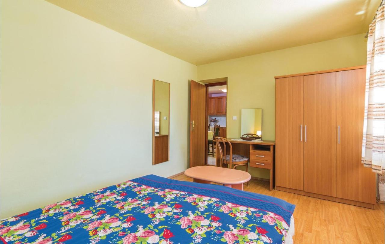 Pet Friendly Apartment In Porec With Wifi Luaran gambar