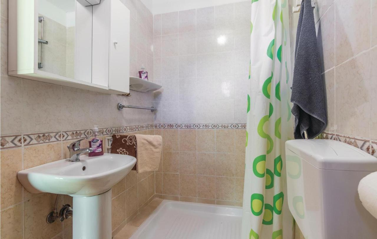 Pet Friendly Apartment In Porec With Wifi Luaran gambar