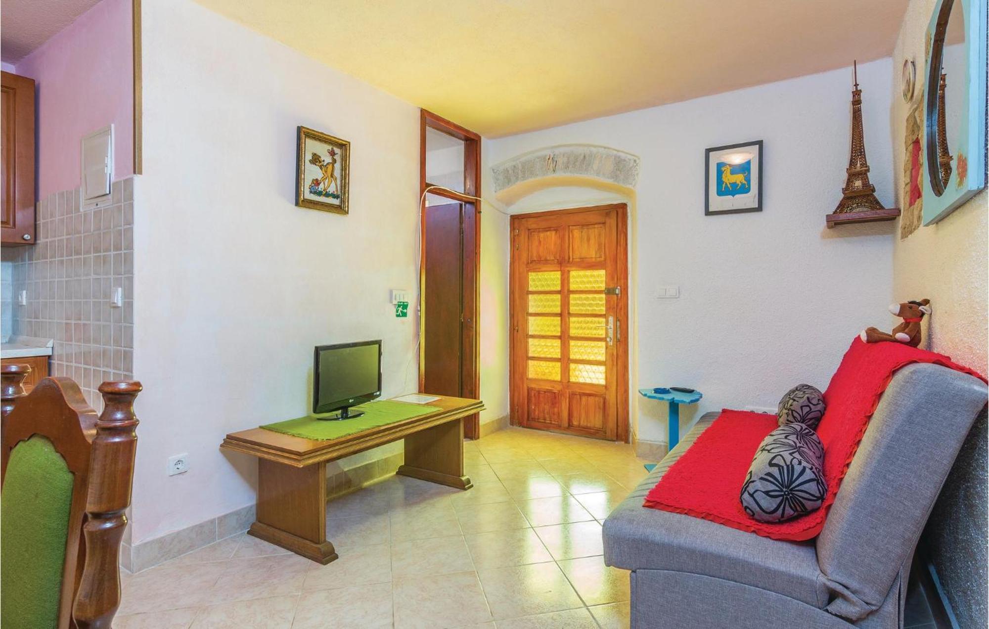 Pet Friendly Apartment In Porec With Wifi Luaran gambar
